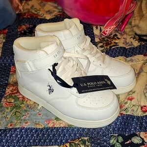 Size 6 U.S. POLO Ralph Lauren sneakers